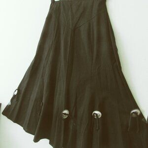 Sassa Western Skirt V-yoke 8 panel Large Concho decorate Black
